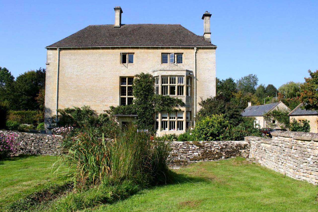Aylworth Manor Bed & Breakfast Naunton Exterior photo