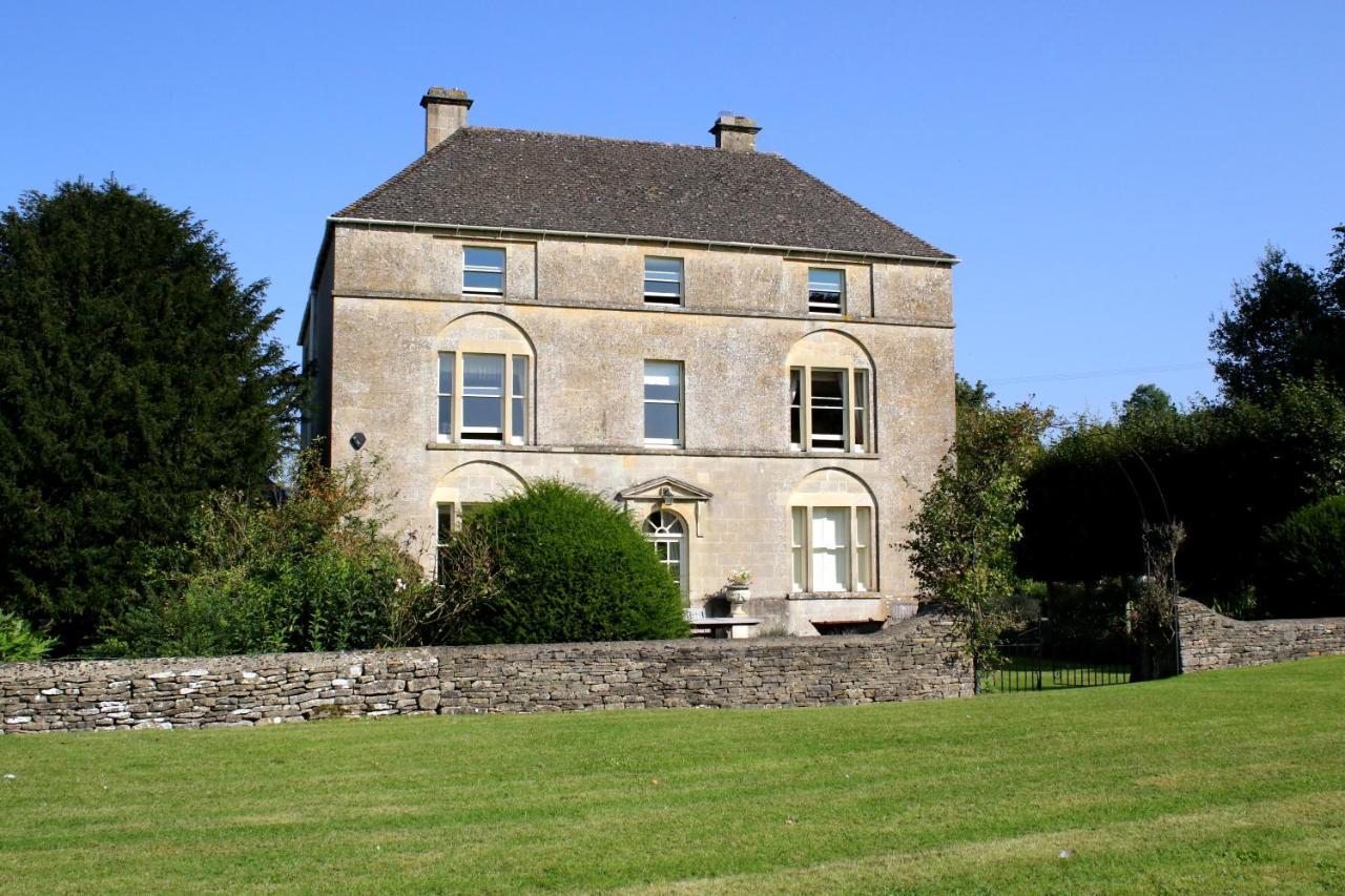 Aylworth Manor Bed & Breakfast Naunton Exterior photo